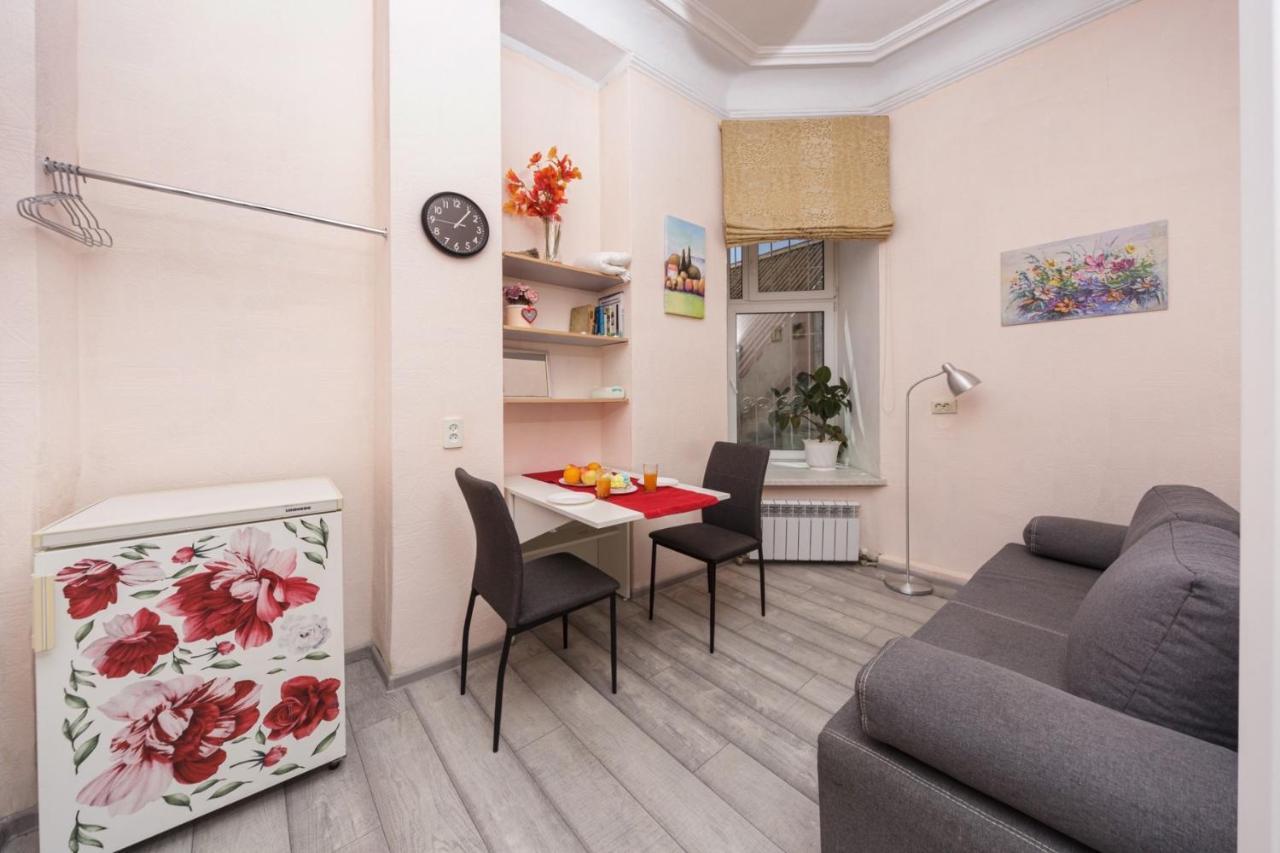 Comfortable Apartment In The Very Center Of Odessa Luaran gambar