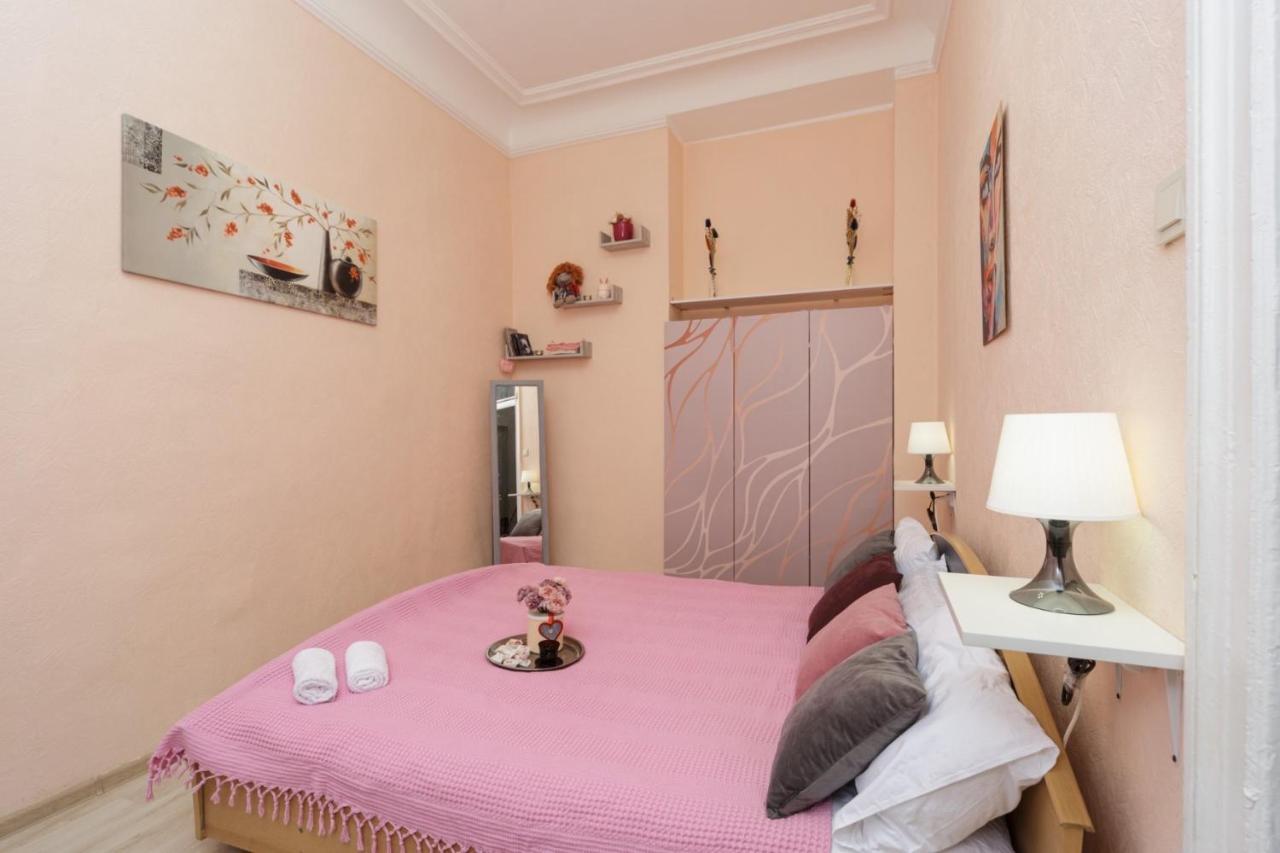 Comfortable Apartment In The Very Center Of Odessa Luaran gambar